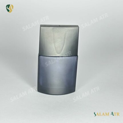 ایسی میاکی مشکی